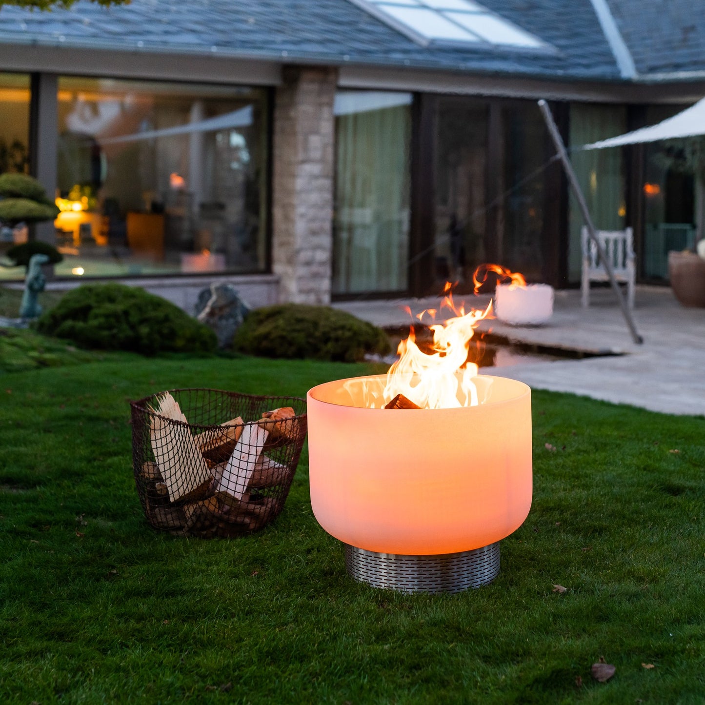 QFlame ethanol fire bowl set with stainless steel base